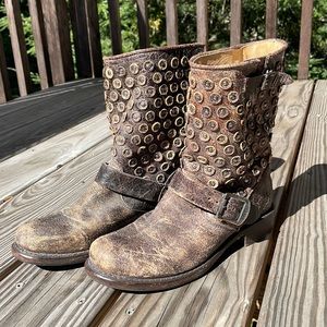 Frye Boots - Jenna Cut Stud Short - size 7.5